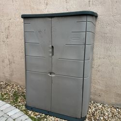 Rubbermaid Shed 6h x 4 w x 2d