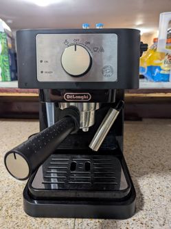 DeLonghi espresso maker, great condition