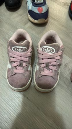 Adidas size 8c￼