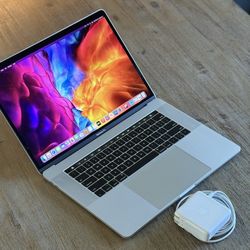 2016 MacBook Pro 15”  (2.7Ghz i7) 16gb / 500gb