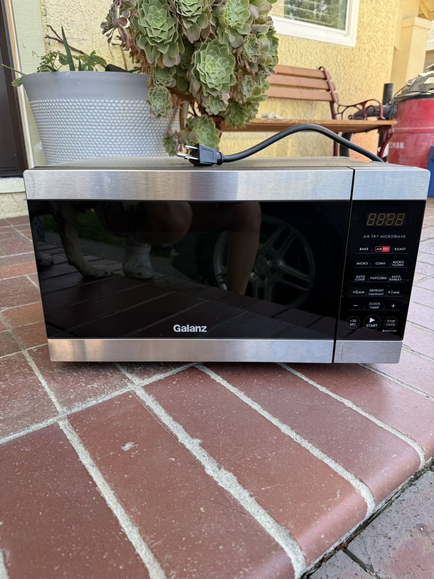 Galant Microwave