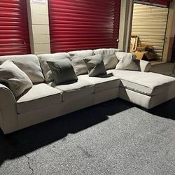 BEAUTIFUL 3PC SECTIONAL SOFA SET WITH CHAISE END 11FT LONG!!