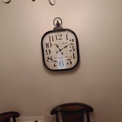 Clock And Tin. Home Accessories