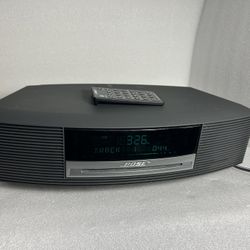 Bose Wave Music System AM/FM CD Player Clock Radio+ Remote AWRCC1 