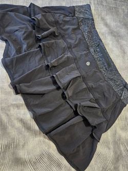 lululemon athletica Black Layered Ruffle Skirt with Heathered Gray Waistband