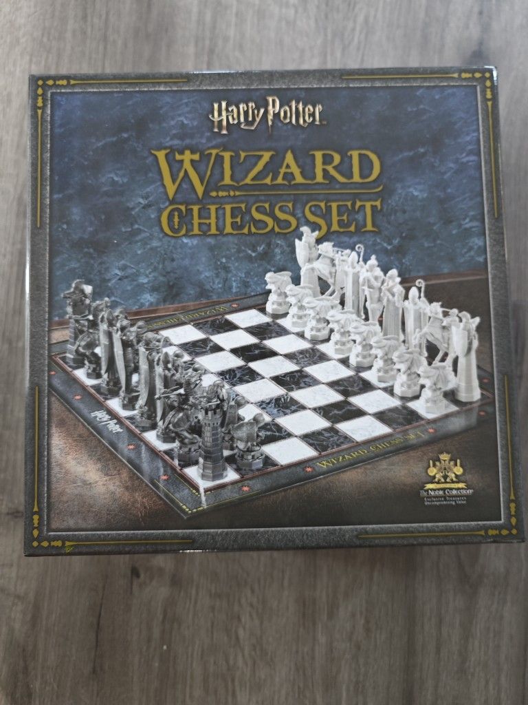 Harry Potter Wizard Chess Set