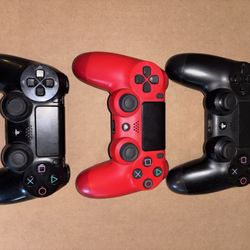 PlayStation 4 Controllers 