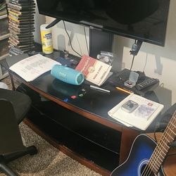 Tv Stand and 42" Smart TV 