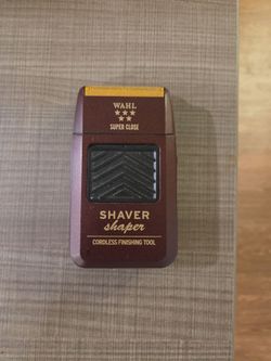 Wahl Electric Shaver