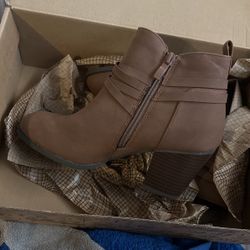 Boots Brown 