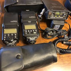 Canon Speedlites 550 & 580 & Quantum Turbo Battery With Cable