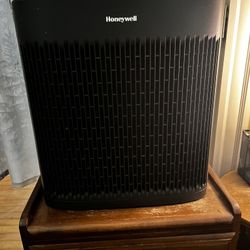 Honeywell InSight Series HEPA Air Purifier (HPA5300B)