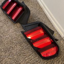 mustang 2015 +tail lights