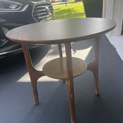 Beautiful  Mid Century Modern Round Side Table