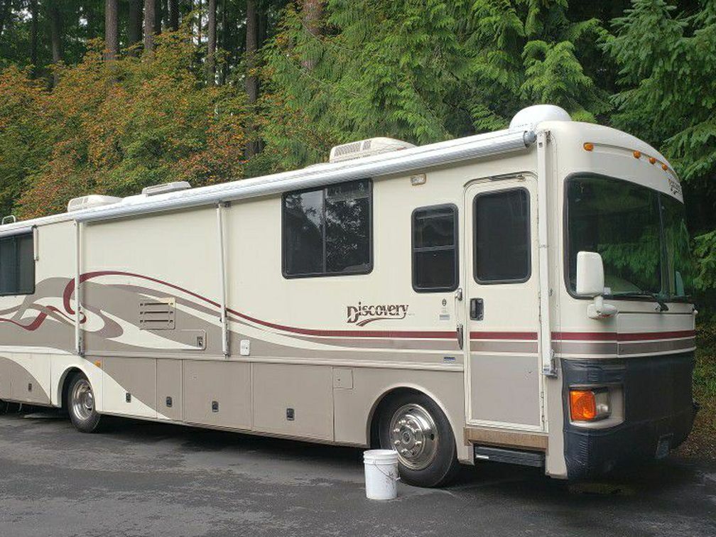 Class A Diesel, 1997 Discovery by Fleetwood 36R motorhome