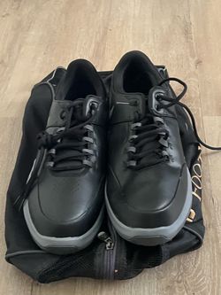 Men’s Nike Golf shoes. Size 11