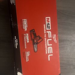 Milwaukee Hatchet W Battery