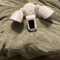 Ring Flood Light Camera 