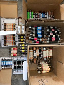 Different types and sizes of fuses (30-200A)