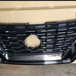 Genuine OEM Nissan 62310-6TA0A Upper Front Grille Assy-Front