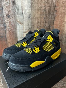 Jordan 4 Retro • Thunder • Size GS 6Y • DS