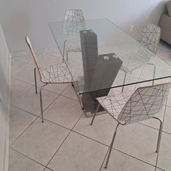 Designer Tempered Glass Dining Table W. Designer Chairs Set