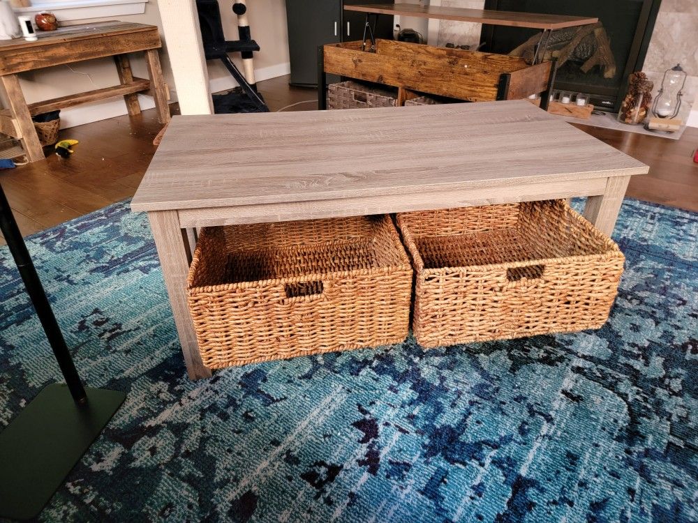 Coffee Table W/2 Baskets