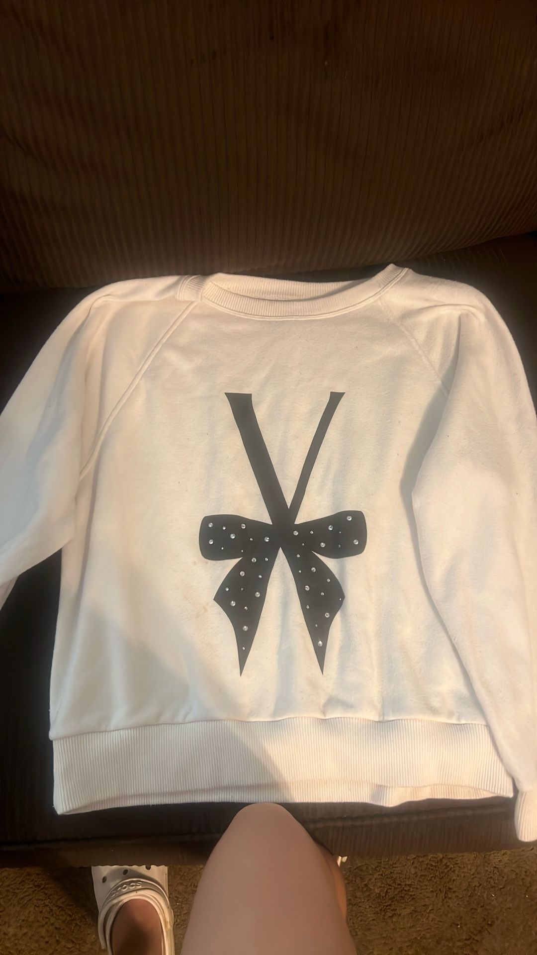 sweatshirt