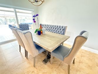 Dining table set