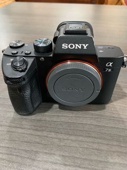 Sony Alpha a7 III Mirrorless Camera Body with 3.5-5.6/28-70 Sony lens