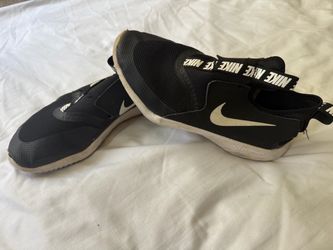 Nike Flex Runner Slip-On Sneakers