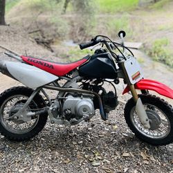 HONDA CRF50F DIRT BIKE