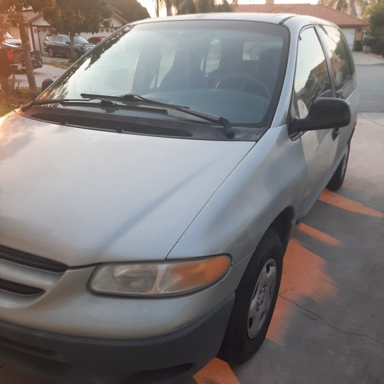 1999 Dodge Caravan