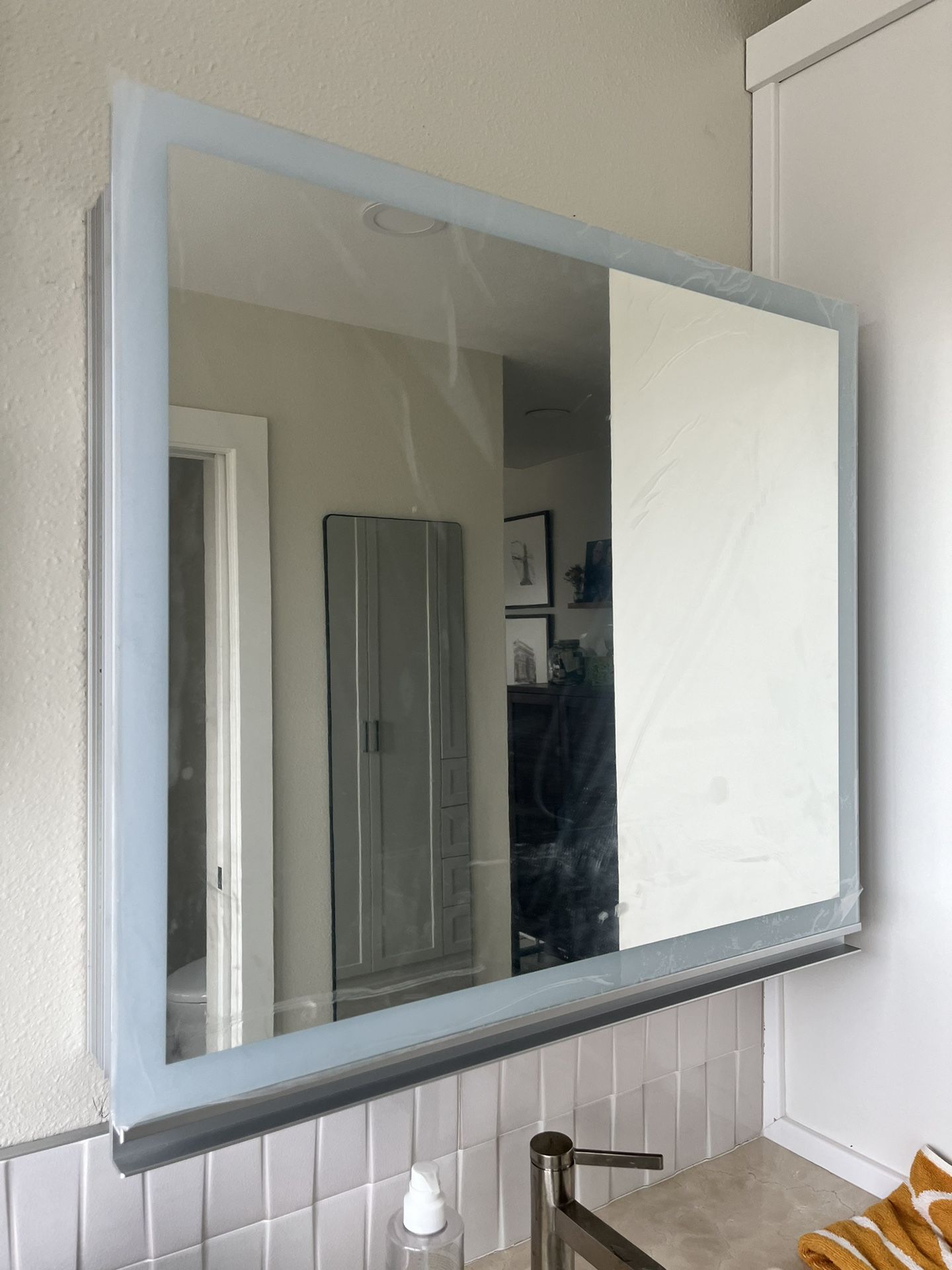 Robern Uplift Tech Medicine Cabinet