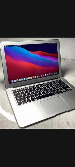 Excelente Laptop Apple MacBook Air De 13 Pulgadas Procesador i7 Con Programas