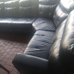 SECTIONAL 100% LEATHER RECLINER ELECTRIC BLACK COLOR.. DELIVERY SERVICE AVAILABLE ✅💥🚚✅