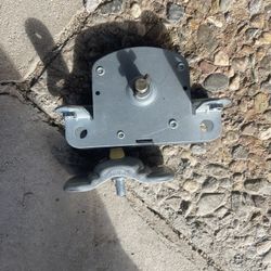 New Spare Tire Carrier Hoist Assembly Silverado Sierra 