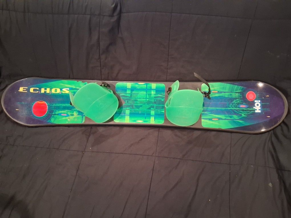 Echos 130 Beginner Snowboard by H2O
