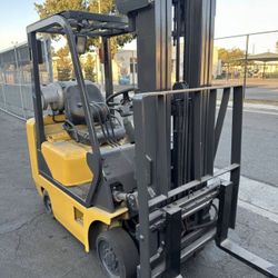 forklift Komatsu 4000 Ib 90 days warranty
