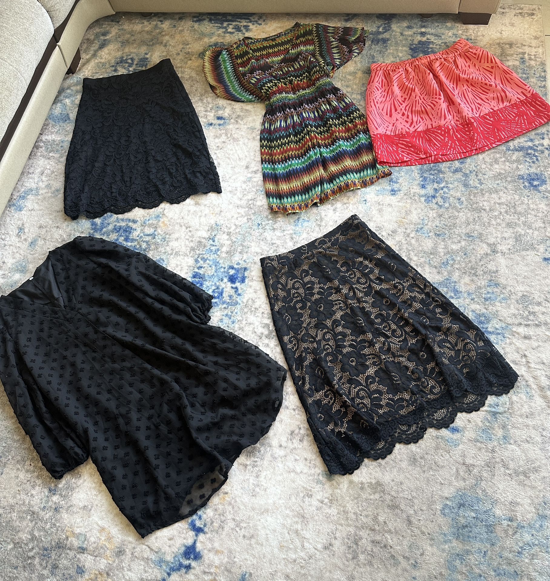 Women’s Small Dresses/skirts Bundle 
