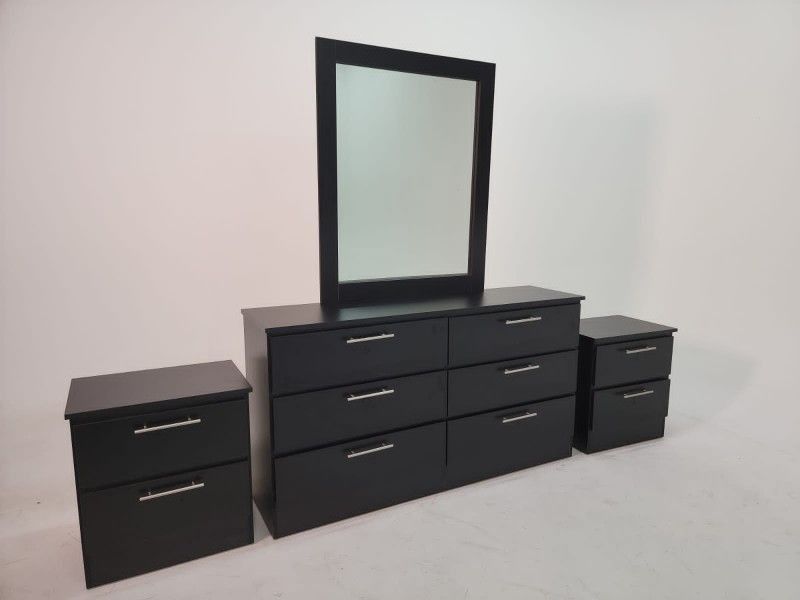 Dresser With Mirror And Two Nightstand