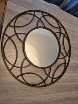 Round Wall Mirror with Metal Geometric Frame
