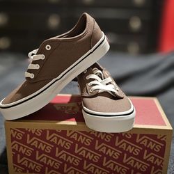 Brand new vans at wood  size 2.0 color brown kids youth size