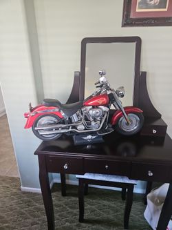 HARLEY-DAVIDSON TOY MOTORCYCLE
