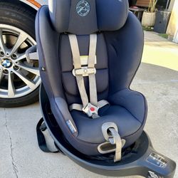 Cybex Sorona S 360° rotatable Car seat with a load leg