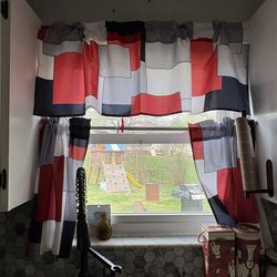 Kitchen curtains