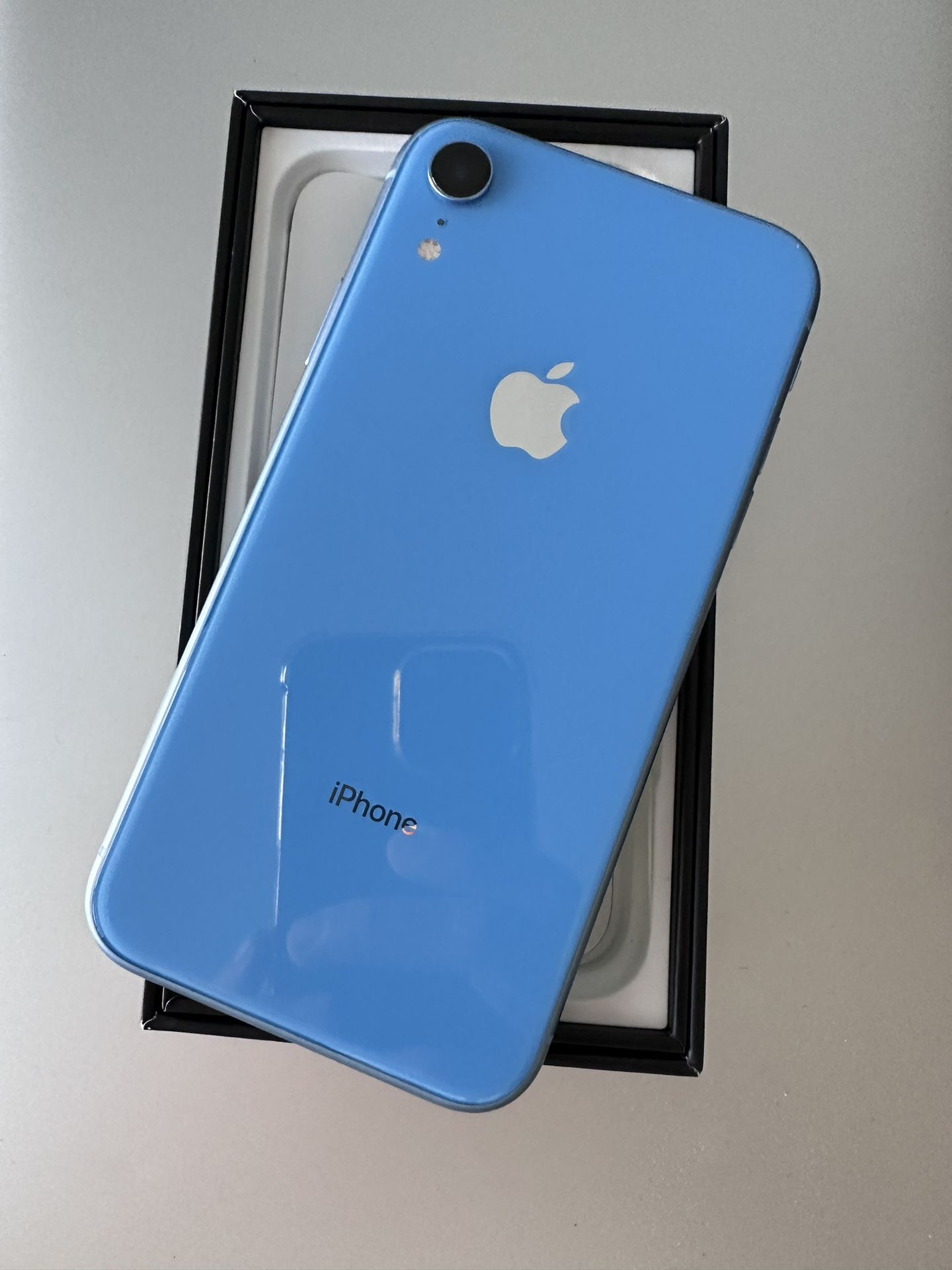 スマートフォン本体 iPhone XR blue 256GB Amazon.com: Apple iPhone XR, US Version, 256GB, Blue