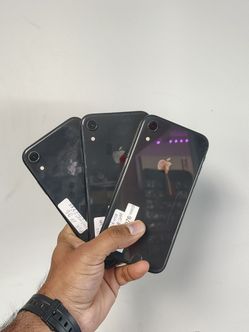 iPhone XR 64GB Factory Unlocked with warranty - On Special Cash deal $149 only 🤩 (grab it today)