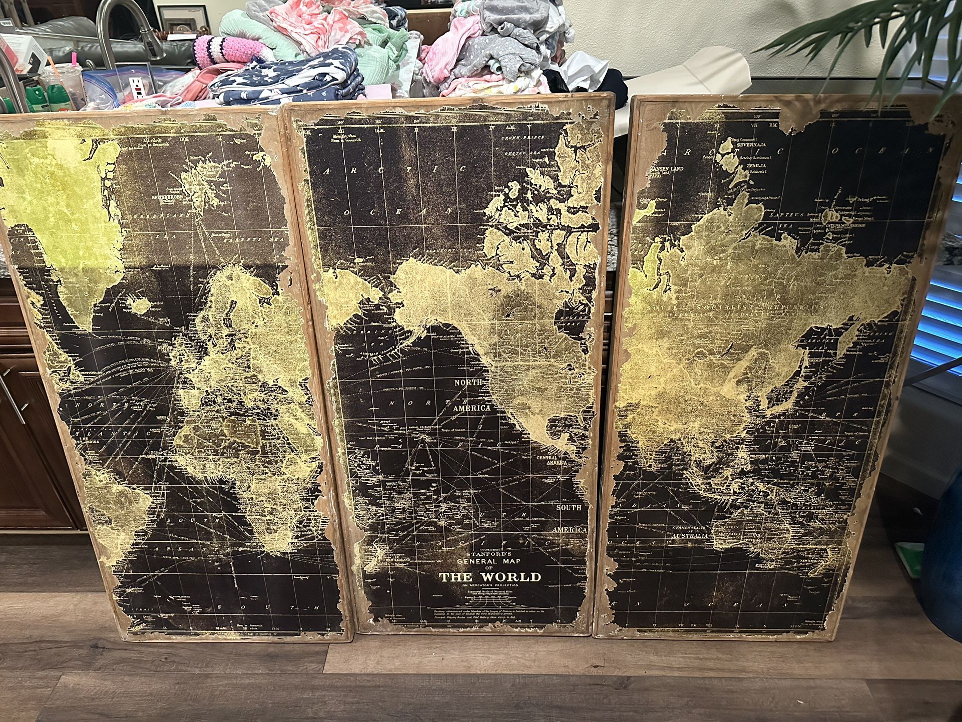 Stanford Wood World Map Wall Décor Set