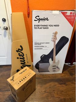 JAZZ BASS SQUIER by Fender
